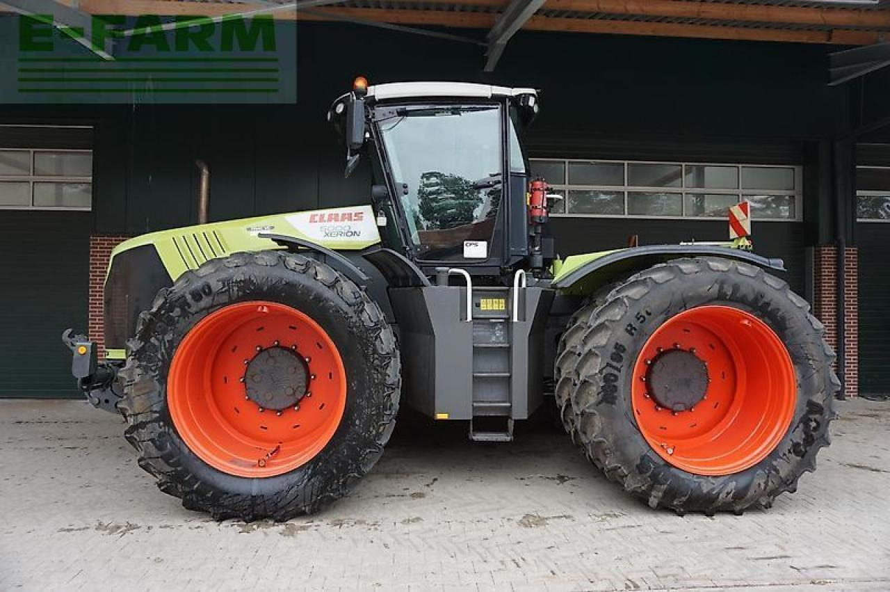 Tractor CLAAS xerion 5000 trac vc