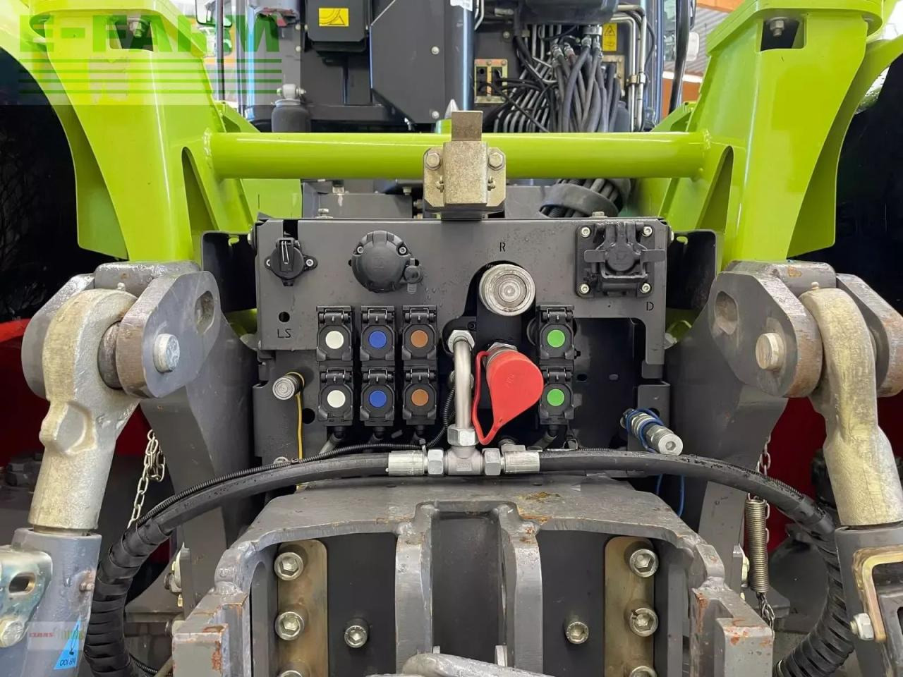 Tractor CLAAS xerion 5000 trac vc TRAC VC