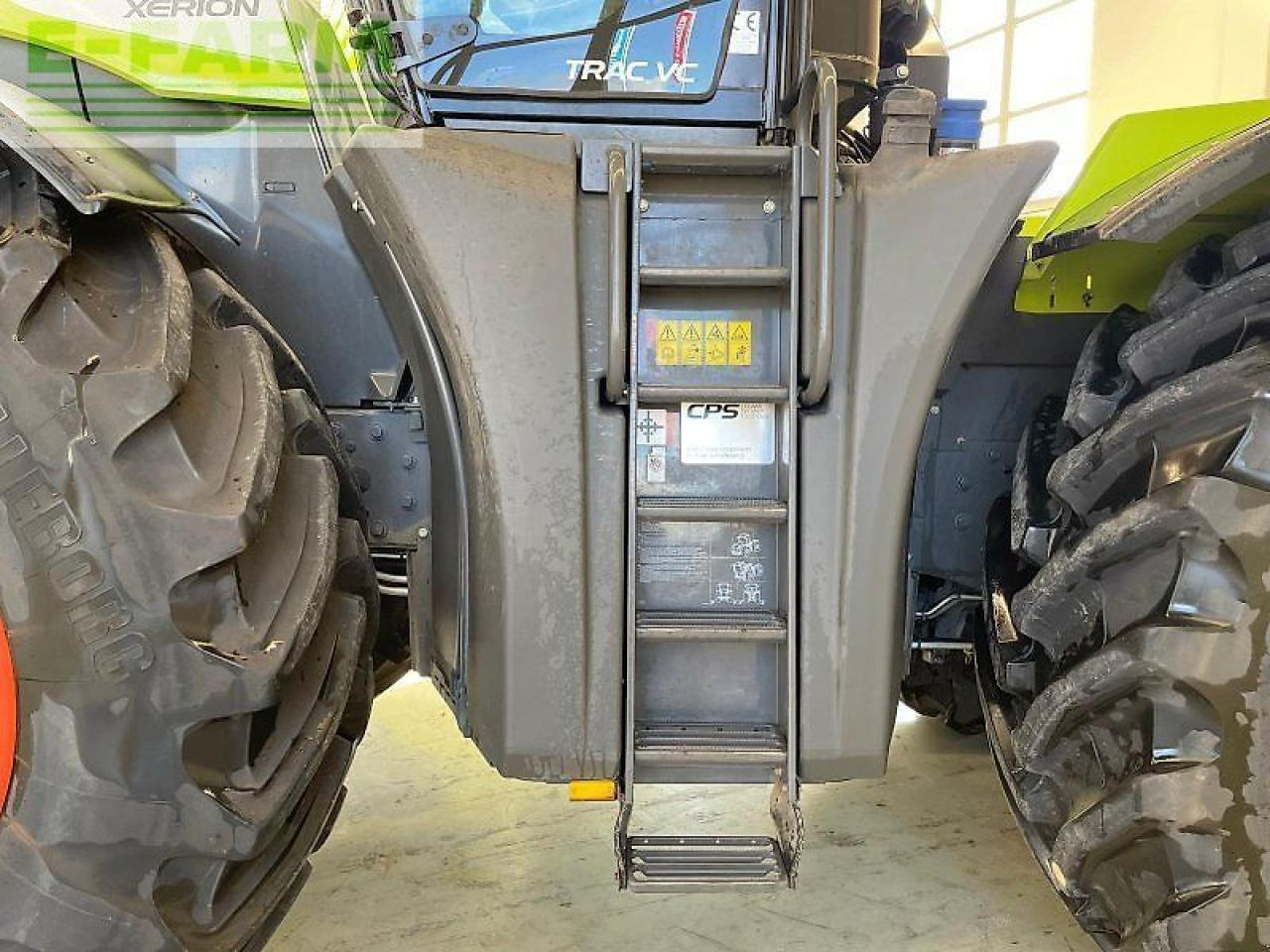 Tractor CLAAS xerion 5000 trac vc TRAC VC