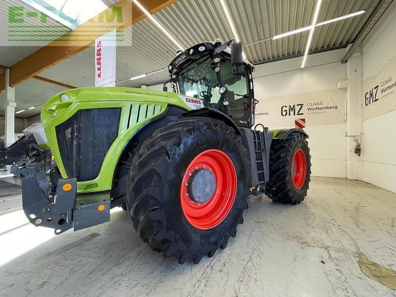 Tractor CLAAS xerion 5000 trac vc TRAC VC