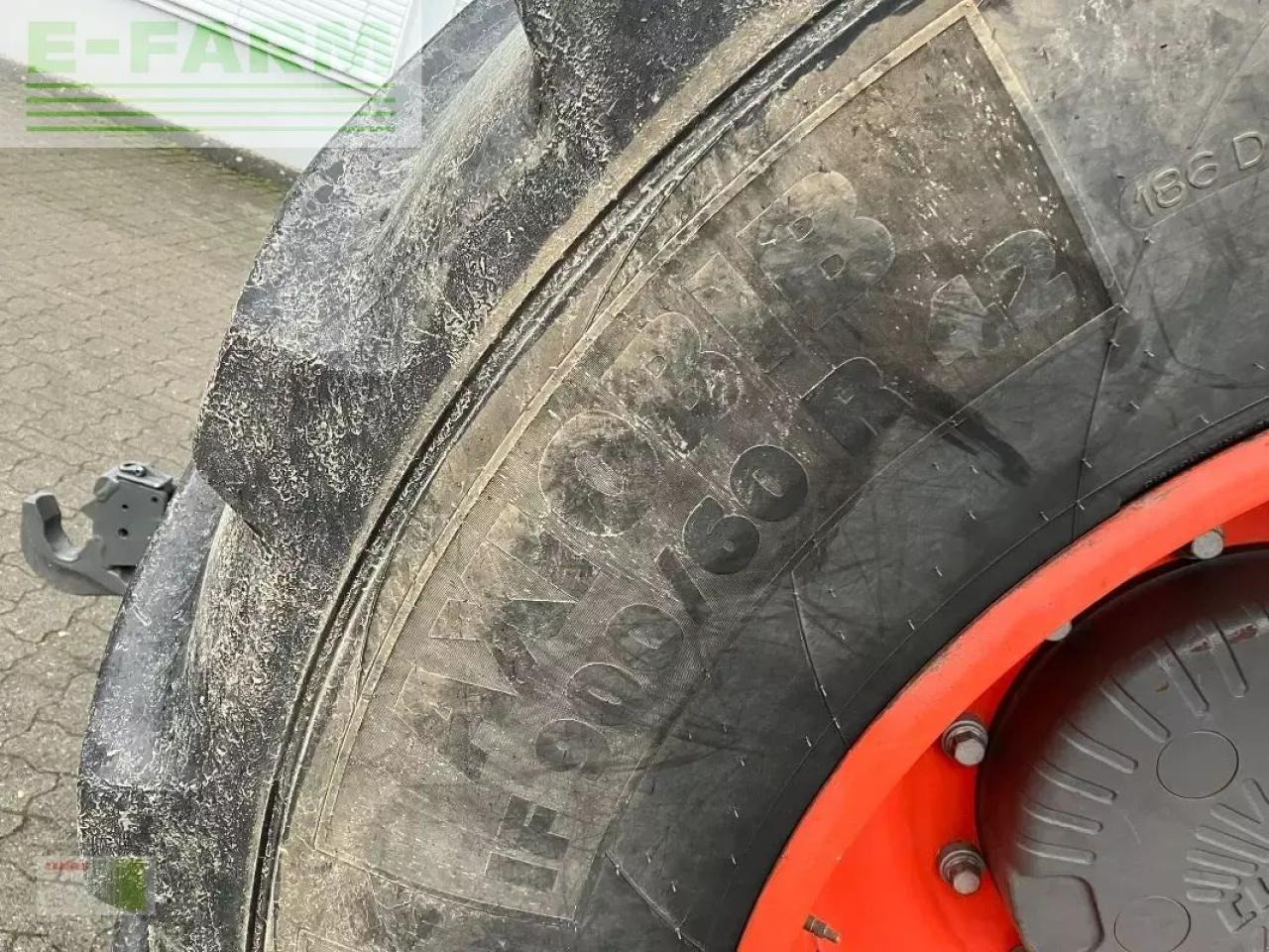 Tractor CLAAS xerion 5000 trac vc TRAC VC