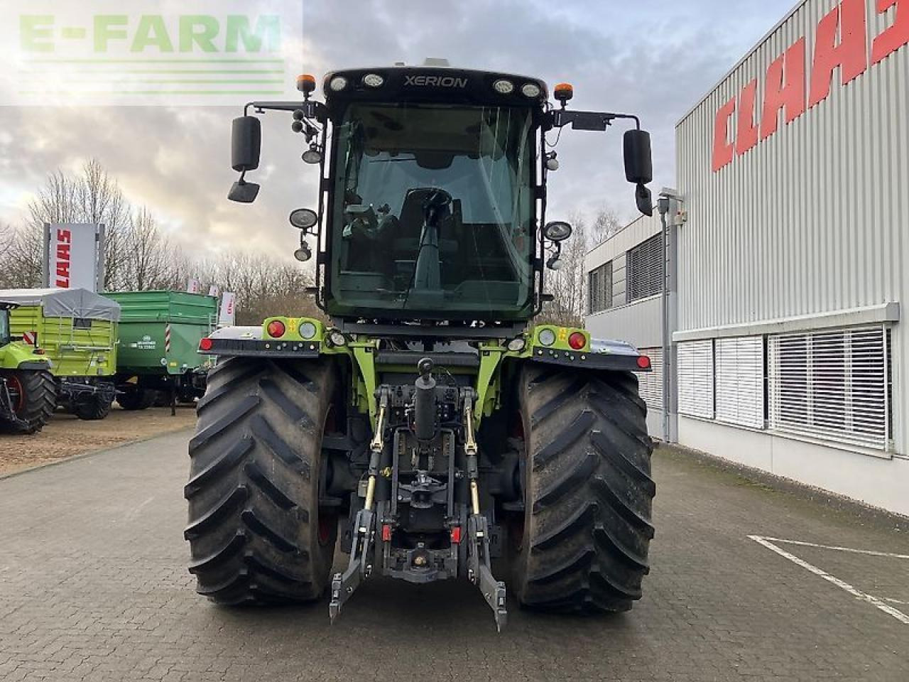 Tractor CLAAS xerion 5000 trac vc TRAC VC