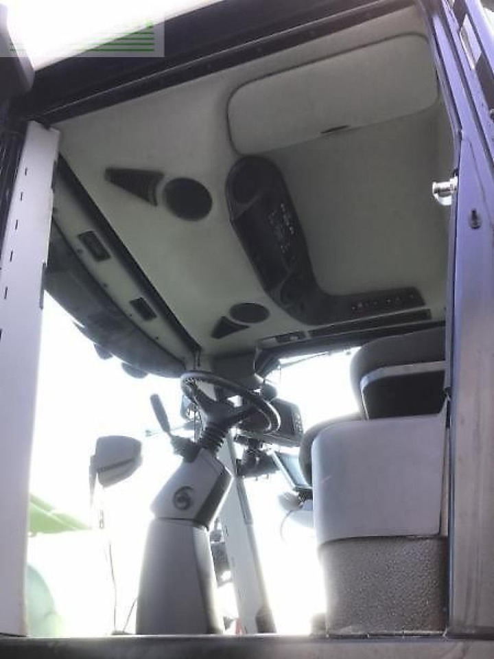 Tractor CLAAS xerion 5000 trac vc TRAC VC