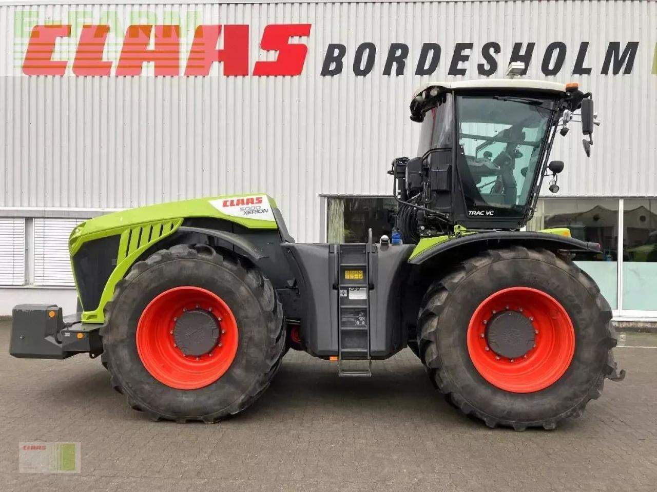 Tractor CLAAS xerion 5000 trac vc TRAC VC