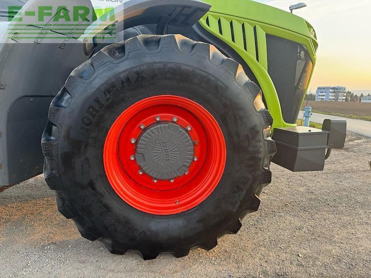 Tractor CLAAS xerion 5000 trac vc TRAC VC