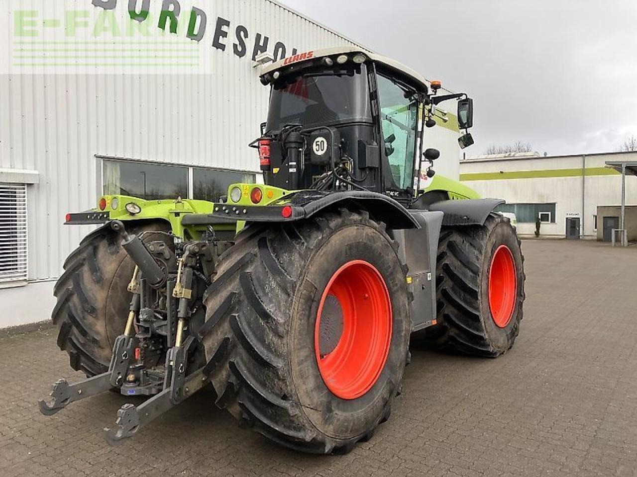Tractor CLAAS xerion 5000 trac vc TRAC VC