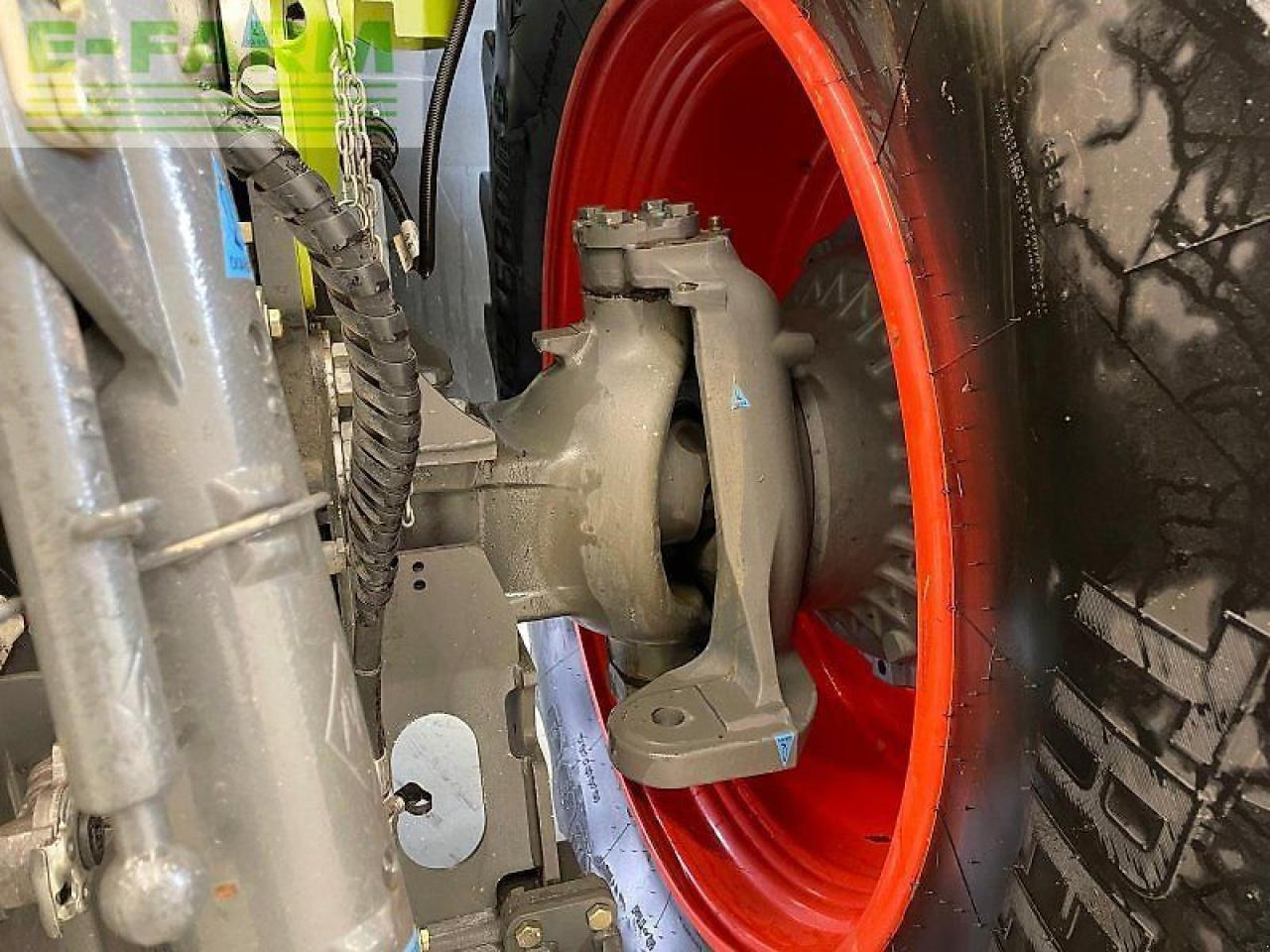 Tractor CLAAS xerion 5000 trac vc TRAC VC