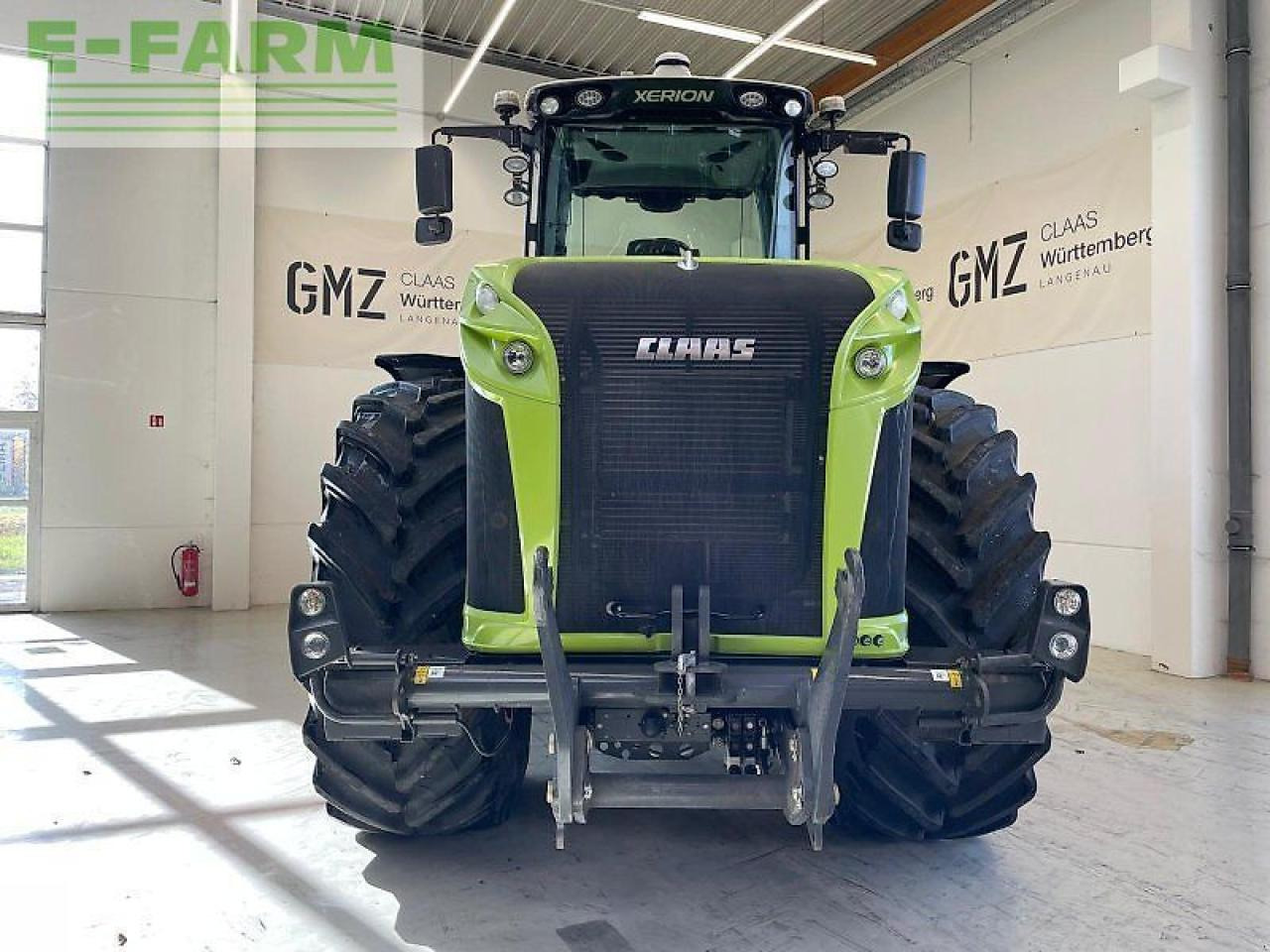 Tractor CLAAS xerion 5000 trac vc TRAC VC