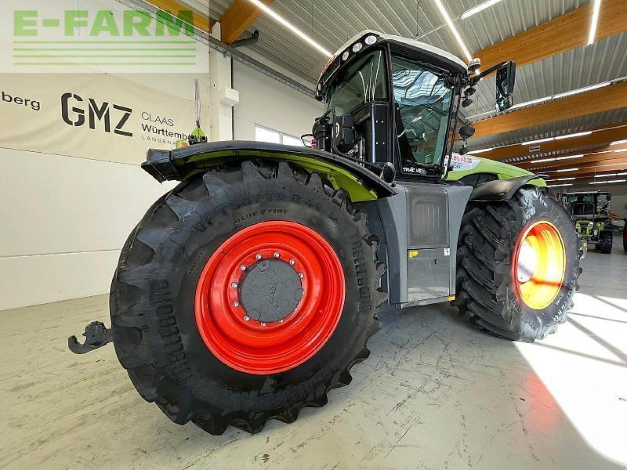 Tractor CLAAS xerion 5000 trac vc TRAC VC