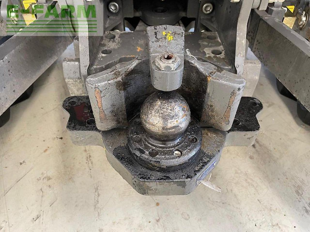 Tractor CLAAS xerion 5000 trac vc TRAC VC