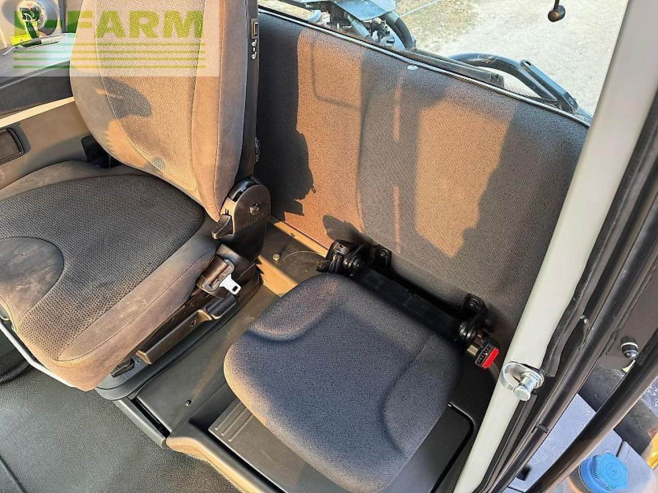 Tractor CLAAS xerion 5000 trac vc TRAC VC