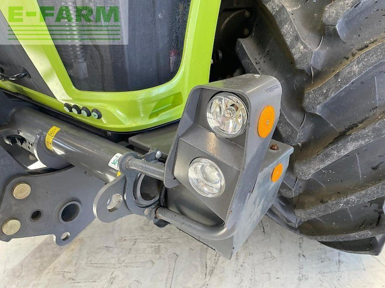 Tractor CLAAS xerion 5000 trac vc TRAC VC