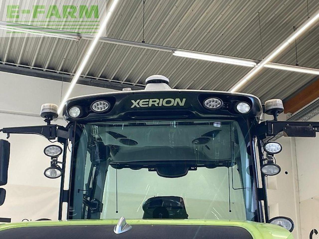 Tractor CLAAS xerion 5000 trac vc TRAC VC
