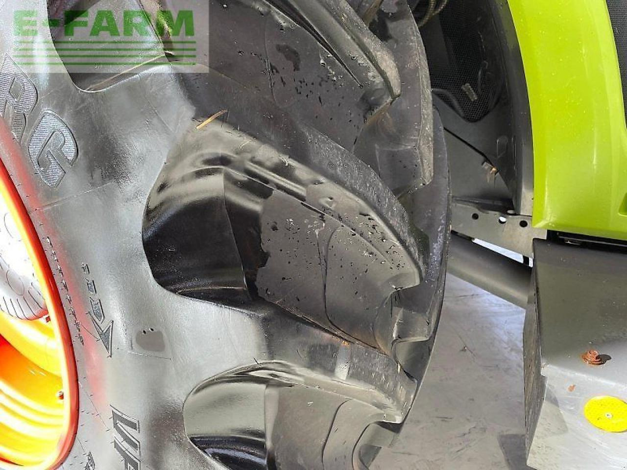 Tractor CLAAS xerion 5000 trac vc TRAC VC