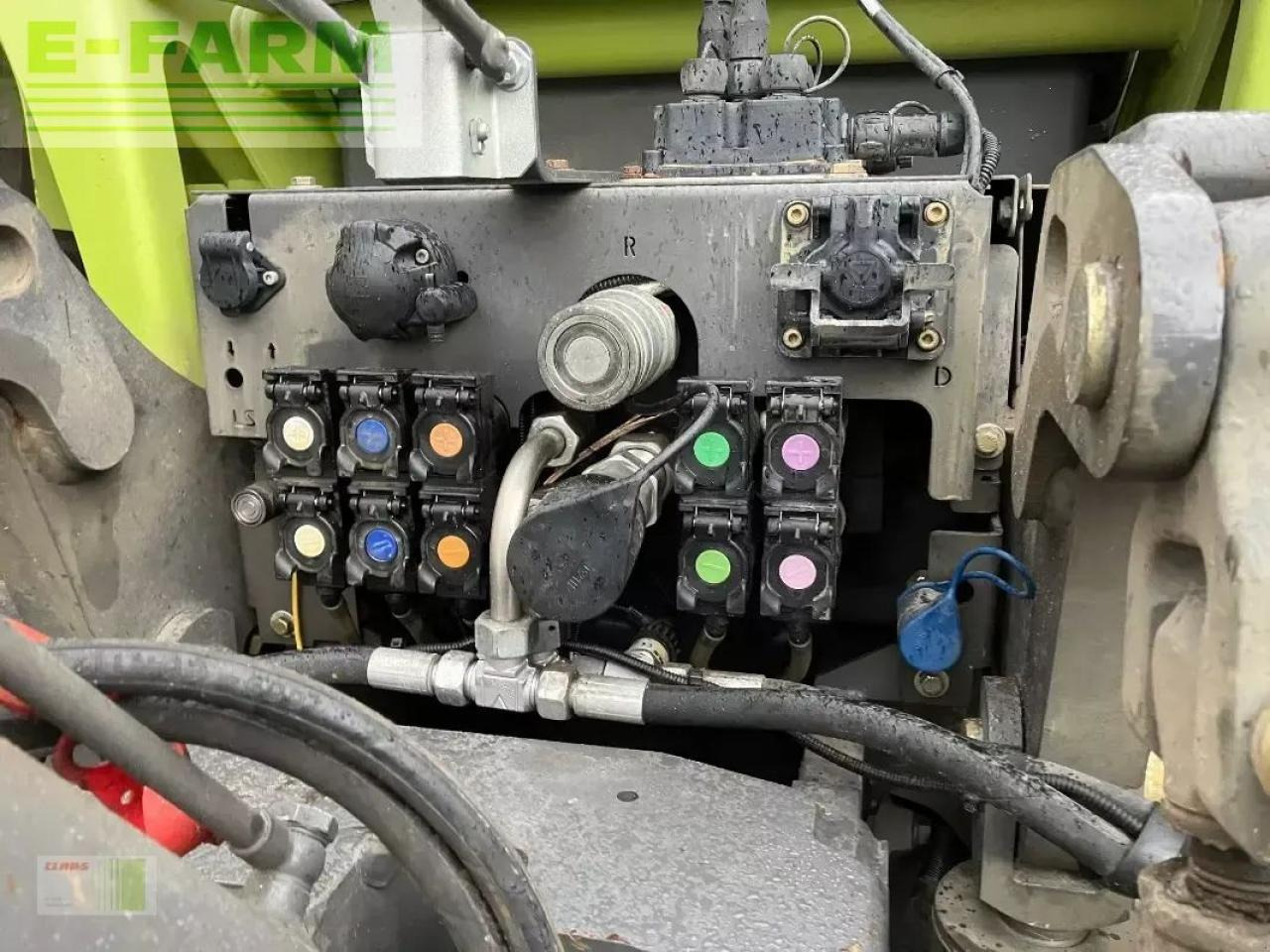 Tractor CLAAS xerion 5000 trac vc TRAC VC