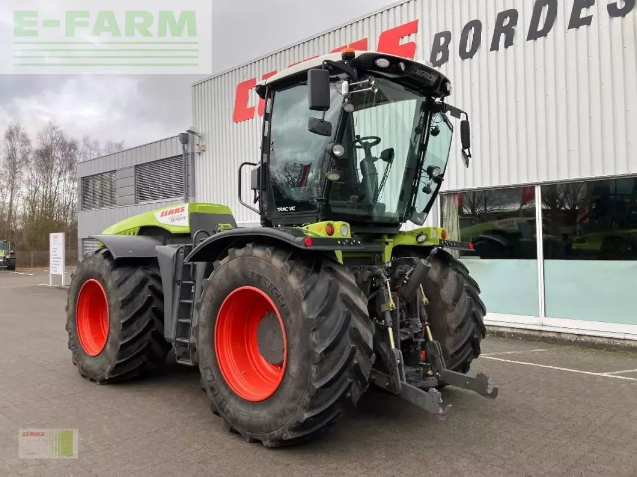 Tractor CLAAS xerion 5000 trac vc TRAC VC