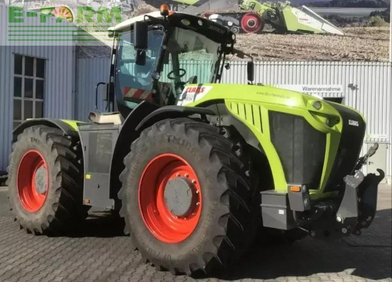 Tractor CLAAS xerion 5000 vc