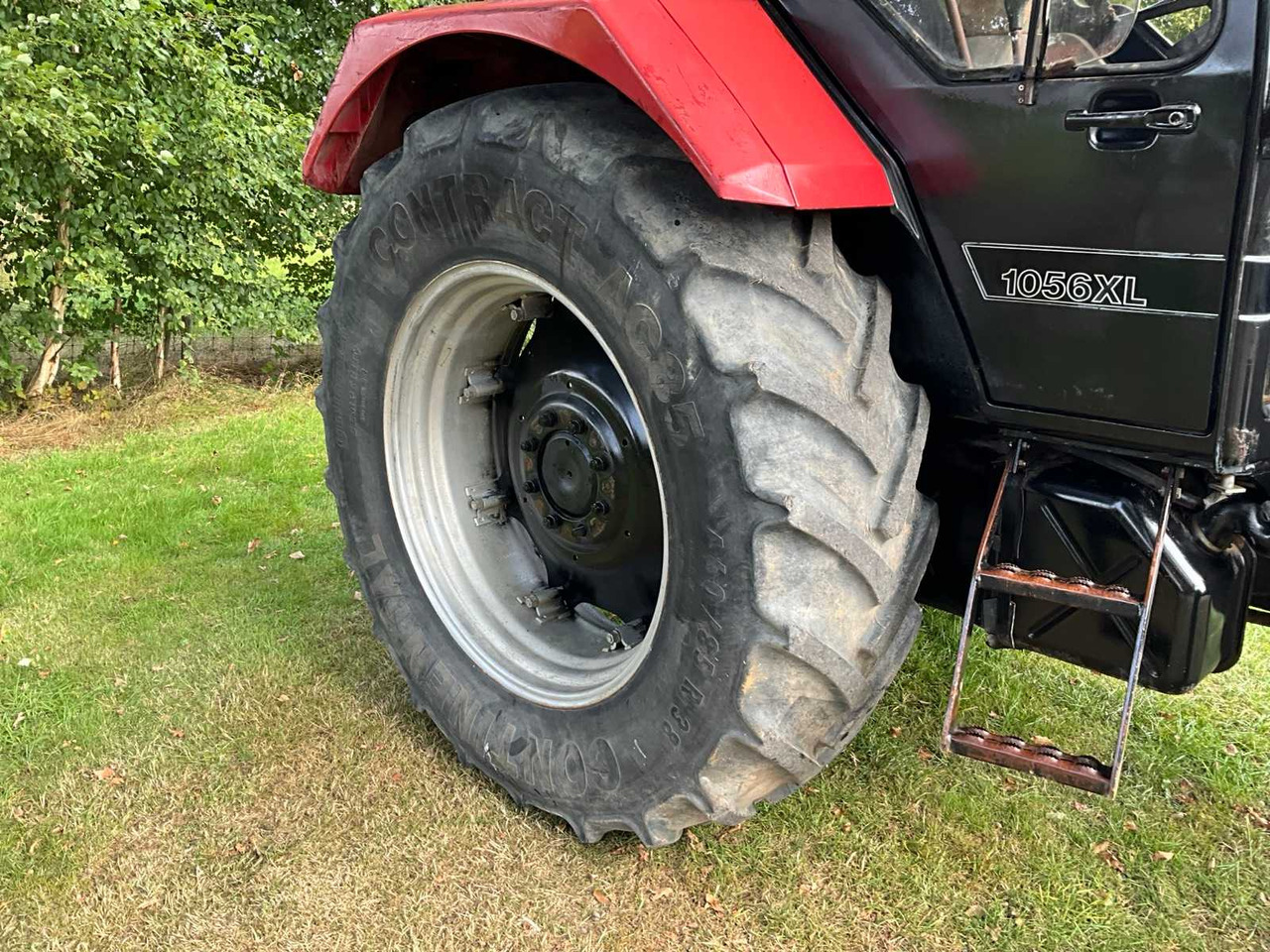 Tractor Case IH 1056XL