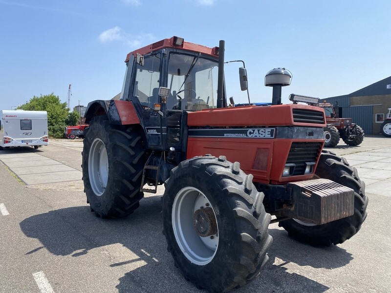 Tractor Case IH 1455 XL