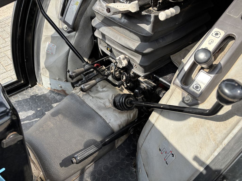 Tractor Case IH 2130