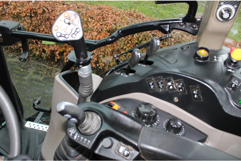 Tractor Case IH FARMALL 115U Farmall 115 U PRO