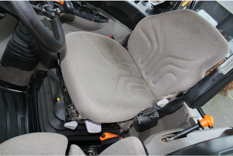 Tractor Case IH FARMALL 115U Farmall 115 U PRO