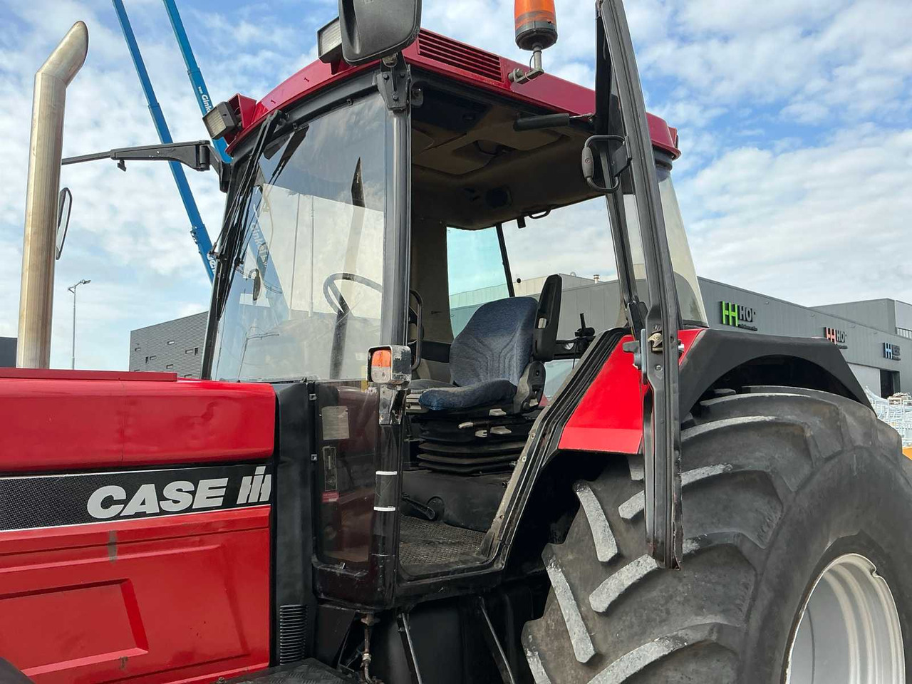 Tractor Case IH International 1455 XL