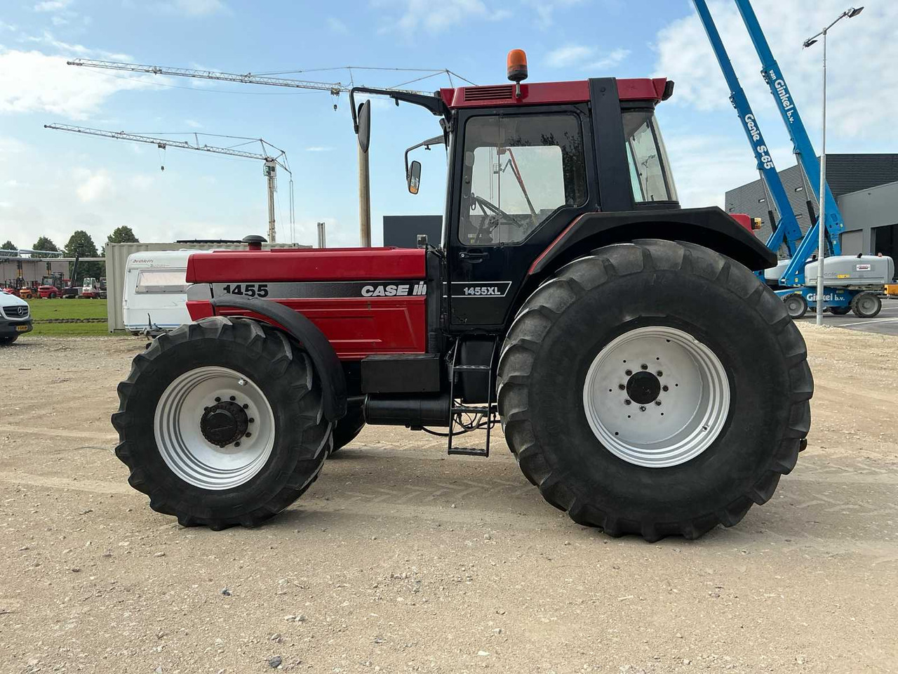 Tractor Case IH International 1455 XL