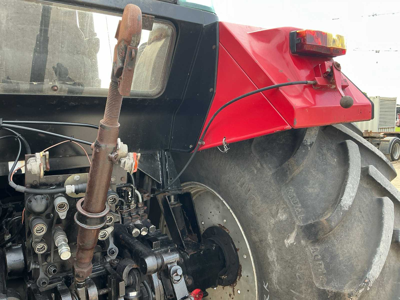 Tractor Case IH International 1455 XL