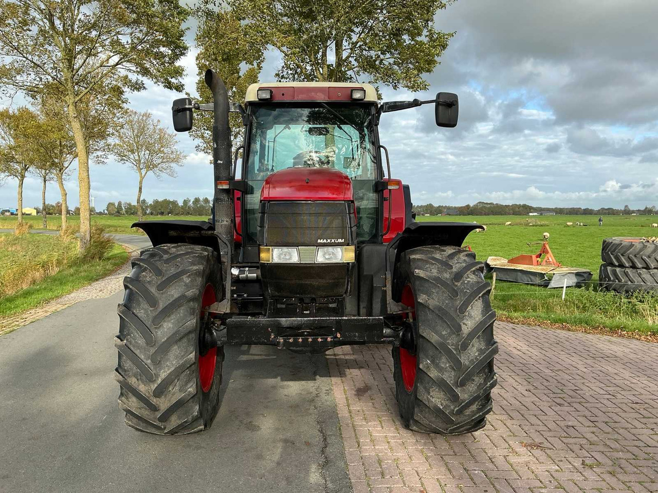 Tractor Case IH MX 150