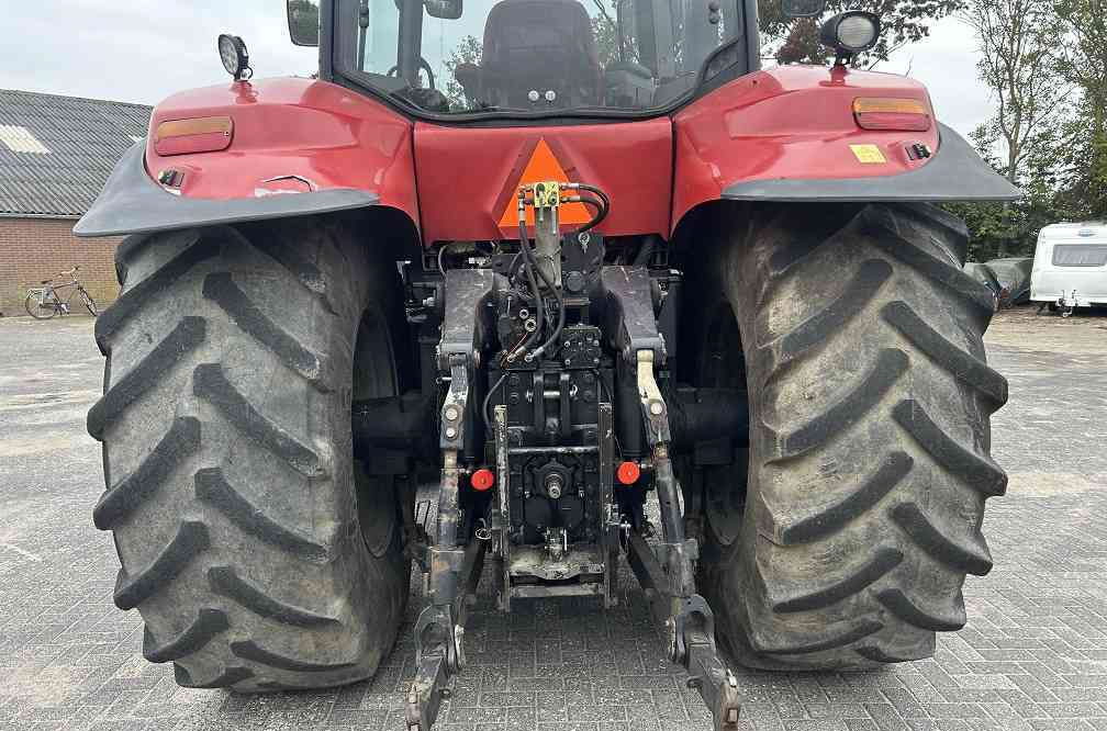 Tractor Case-IH Magnum 310 powershift