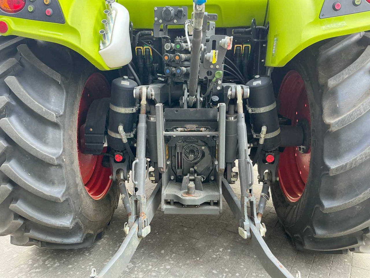 Tractor Claas 420 arion