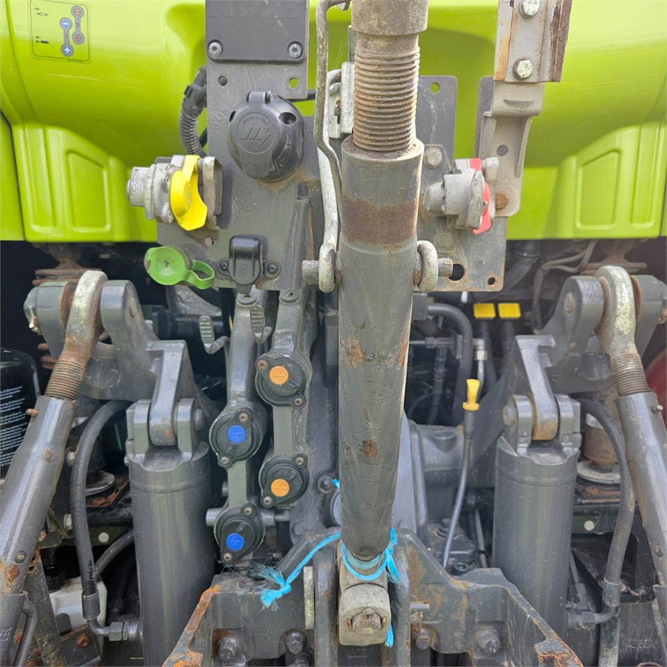 Tractor Claas 530 Arion