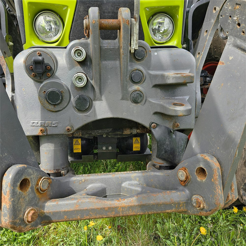 Tractor Claas 530 Arion
