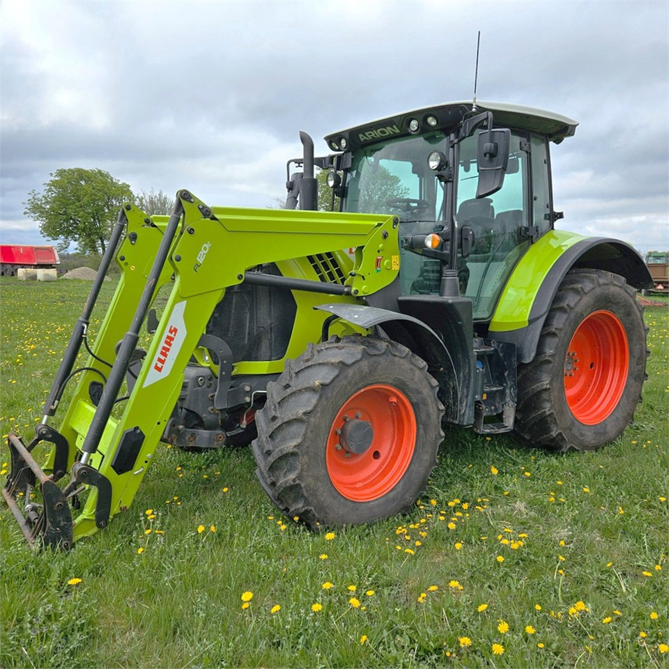 Tractor Claas 530 Arion