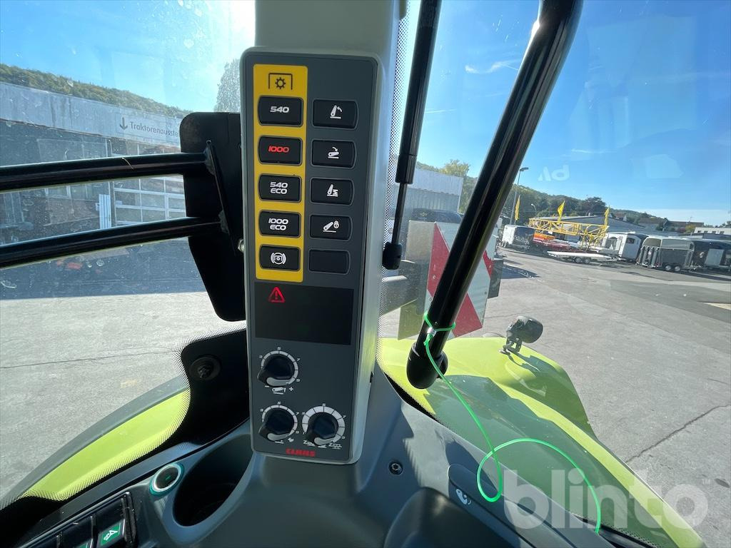 Tractor Claas 650 CIS + mit Claas FL 150 Frontlader