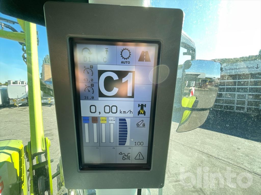 Tractor Claas 650 CIS + mit Claas FL 150 Frontlader