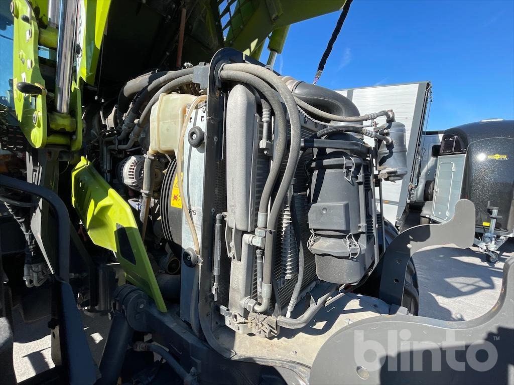 Tractor Claas 650 CIS + mit Claas FL 150 Frontlader