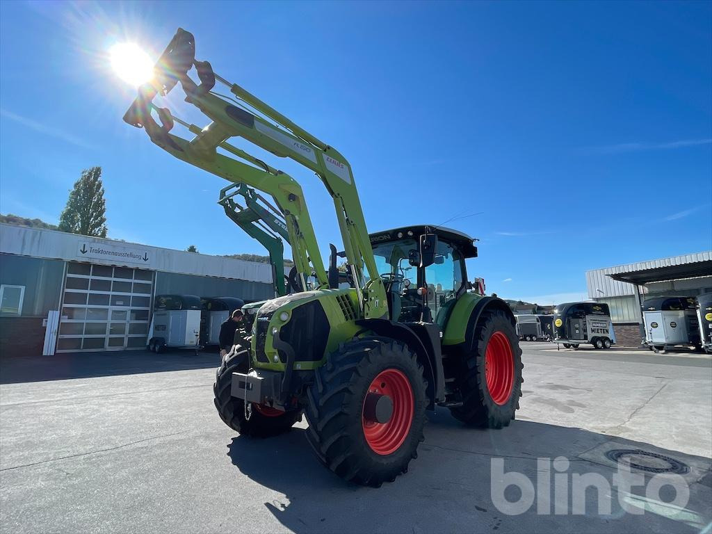 Tractor Claas 650 CIS + mit Claas FL 150 Frontlader
