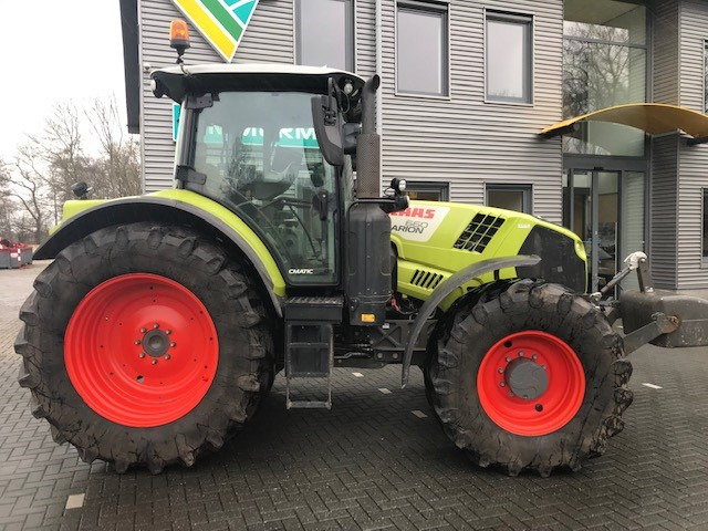 Tractor Claas 660 Arion