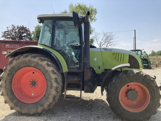 Tractor Claas ARES 697 ATZ