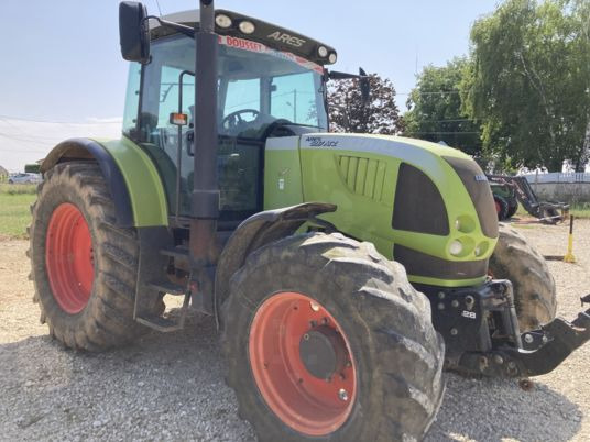 Tractor Claas ARES 697 ATZ