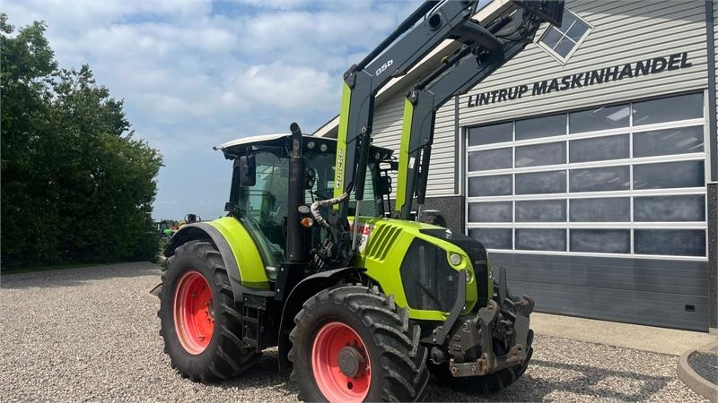 Tractor Claas ARION 550 CEBIS Med frontlæsser og frontlift