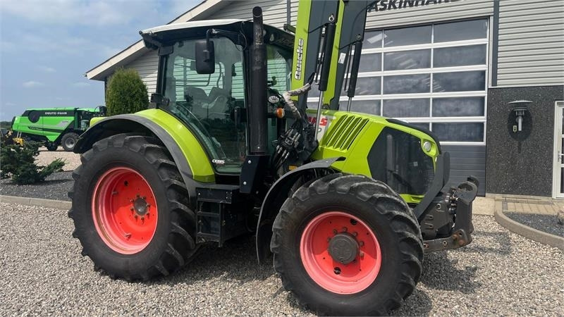 Tractor Claas ARION 550 CEBIS Med frontlæsser og frontlift