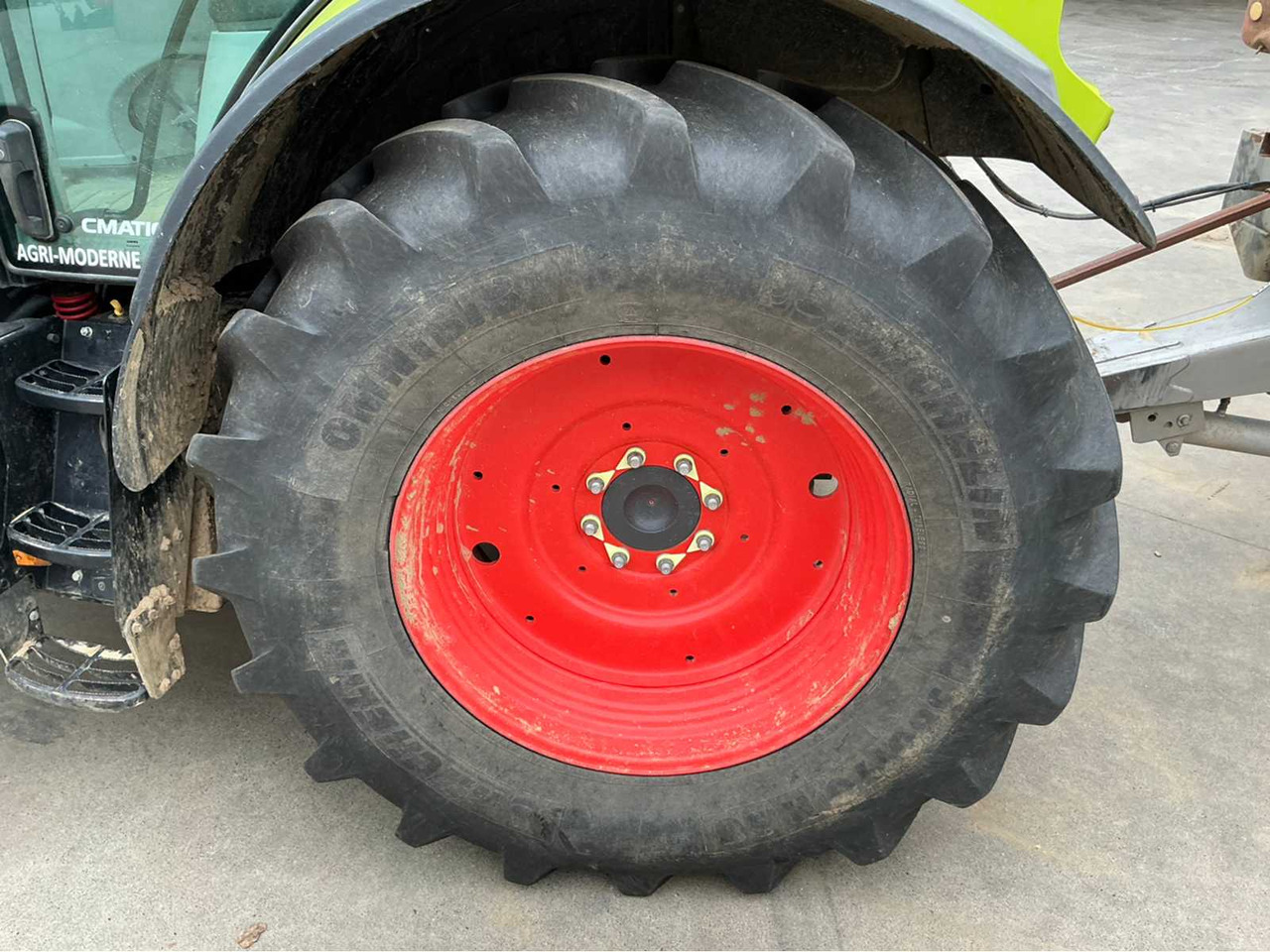 Tractor Claas ARION 660