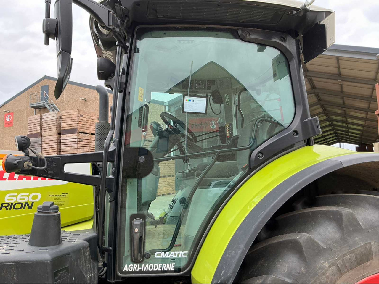 Tractor Claas ARION 660