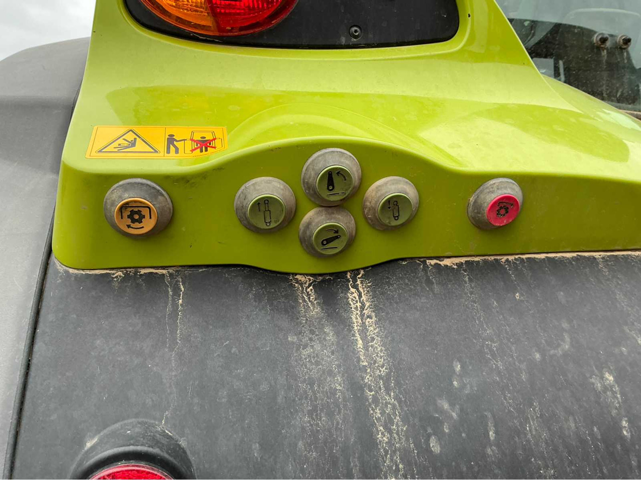 Tractor Claas ARION 660