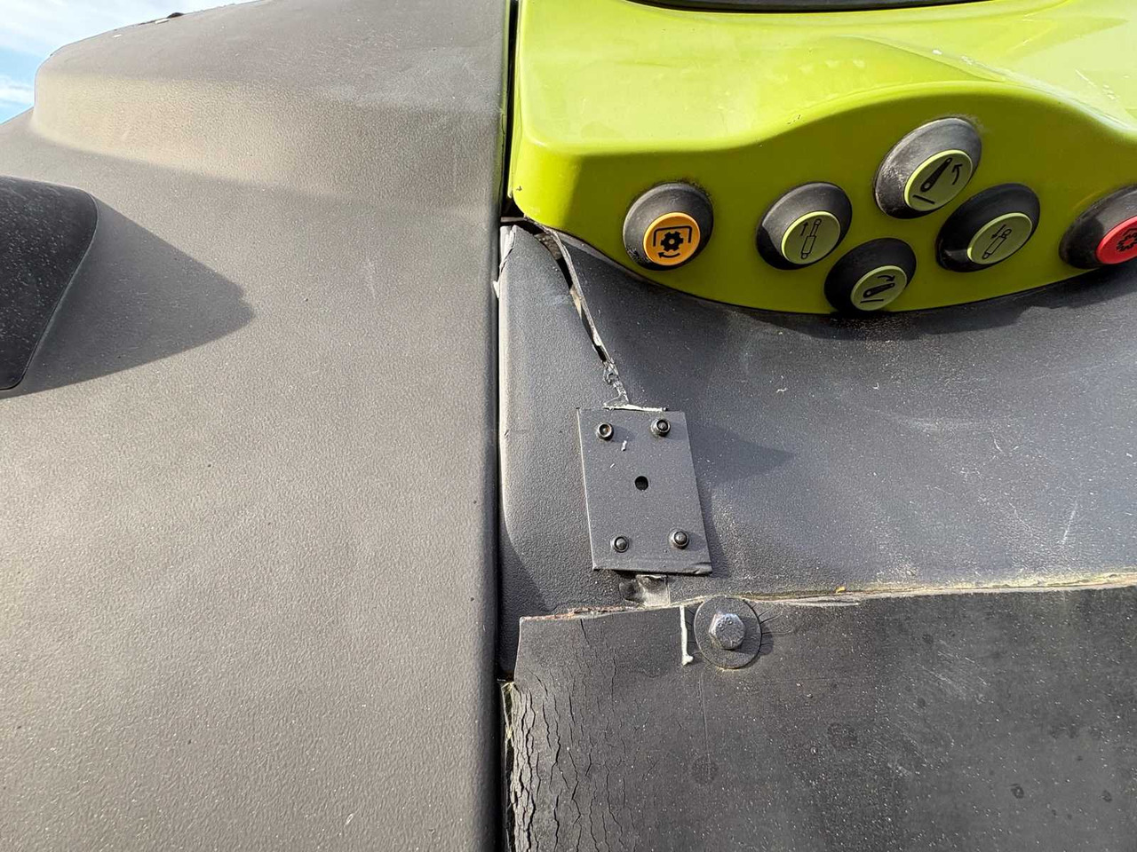 Tractor Claas ARION 850 C-MATIC