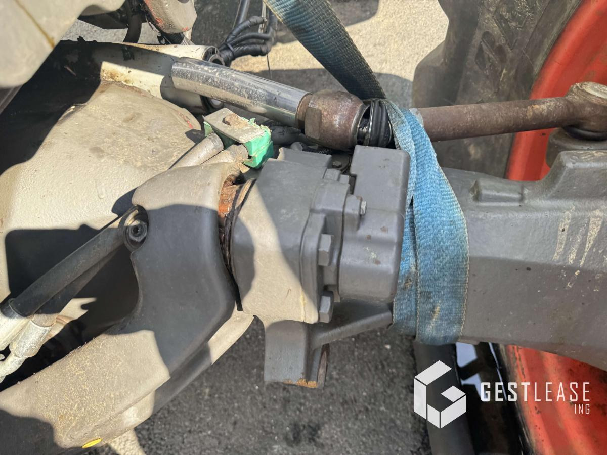 Tractor Claas AXION 820