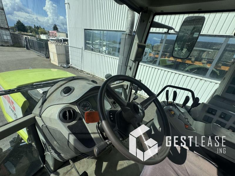 Tractor Claas AXION 820